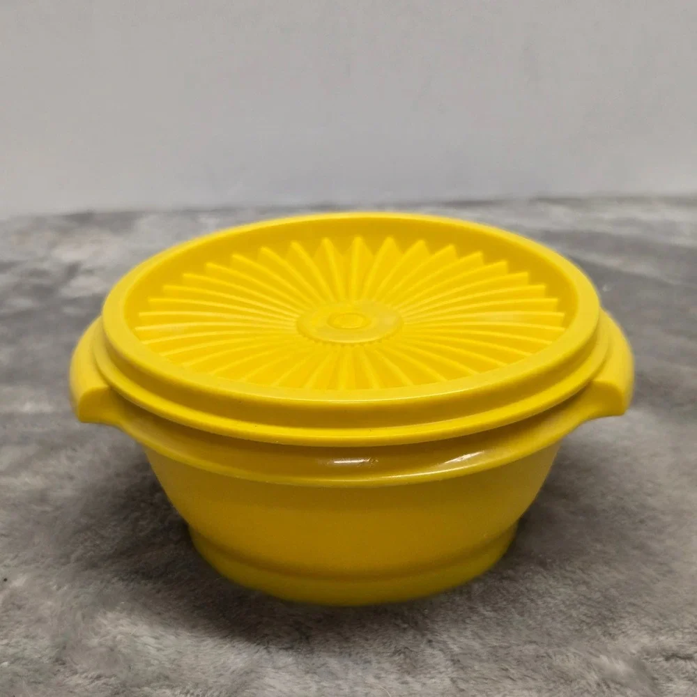 Vintage Tupperware Yellow Servalier Bowl with Sunburst Lid 5 Inch Round 1323-5